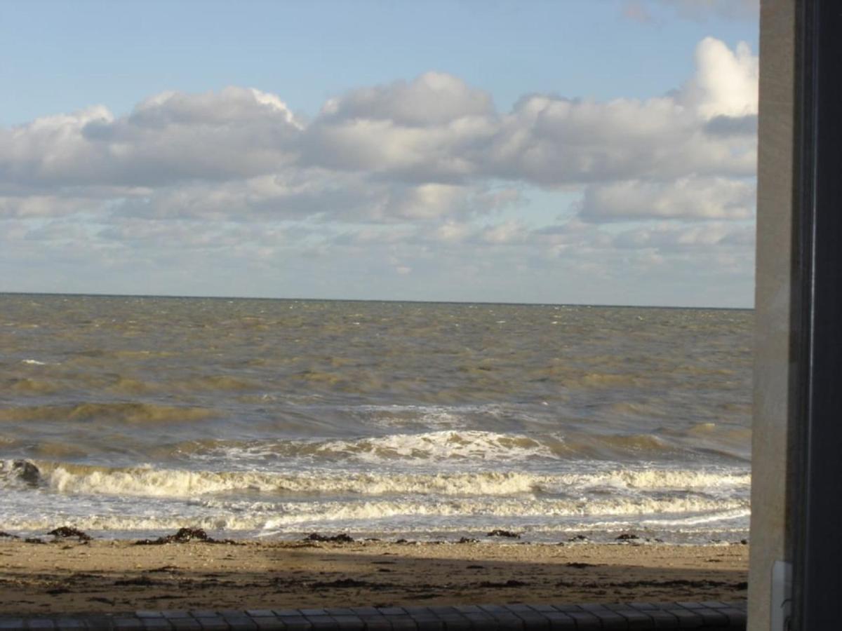 Johnson'S House Les Pieds Dans L'Eau Villa แซ็ง-โอบิน-ซัวร์-แมร์ ภายนอก รูปภาพ